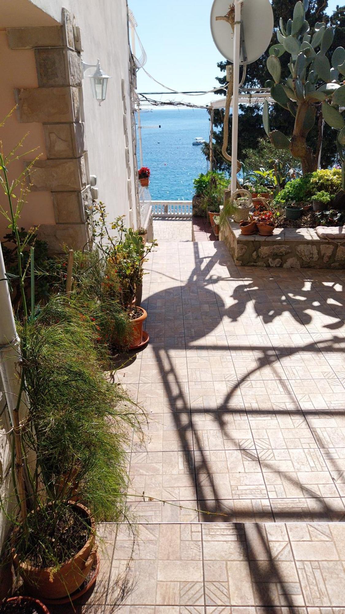 Captain'S Villa Apartment Molunat