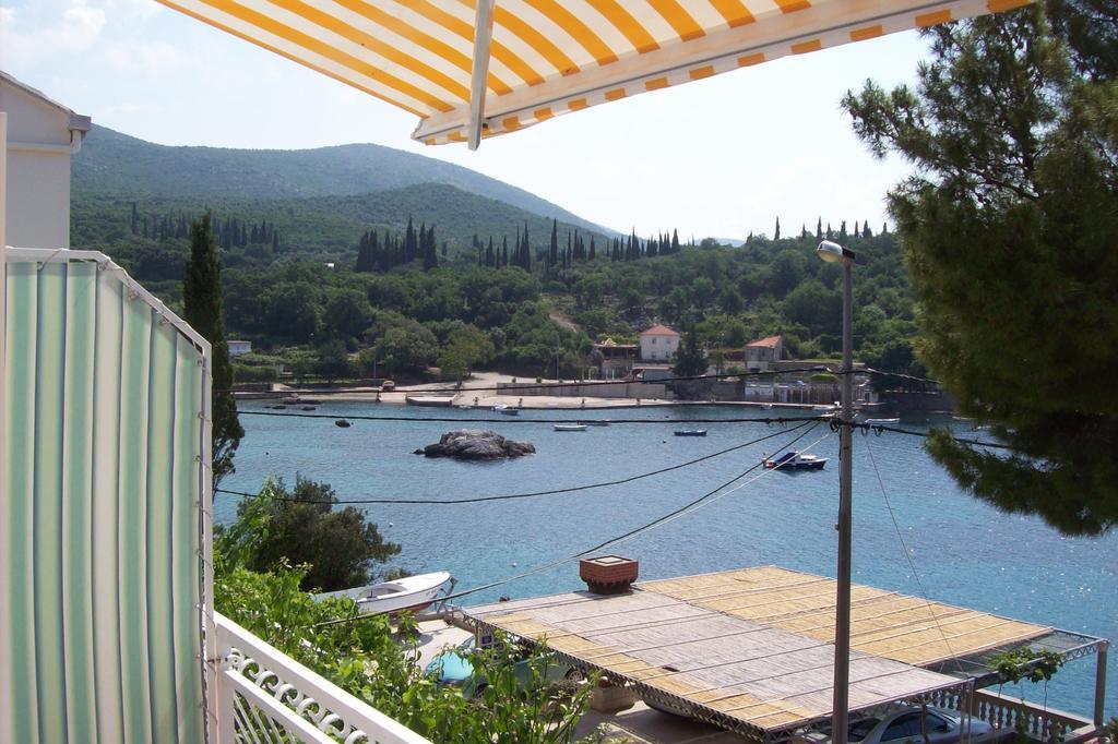 Captain'S Villa *
